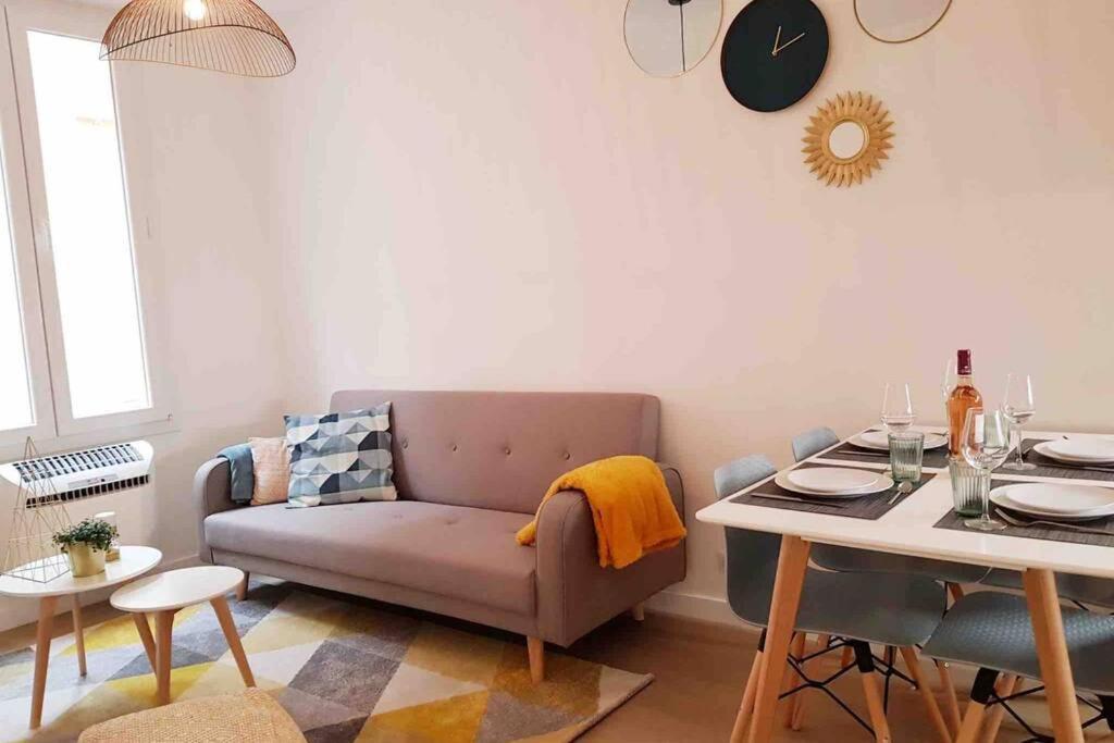 Appartement 2 Chambres Refait A Neuf, Climatise, A 2 Min De La Mer Nice Exterior photo